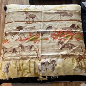 💜 🐎 NEW Salvatore Ferragamo Silk Scarf FO Mustang horsesT Black